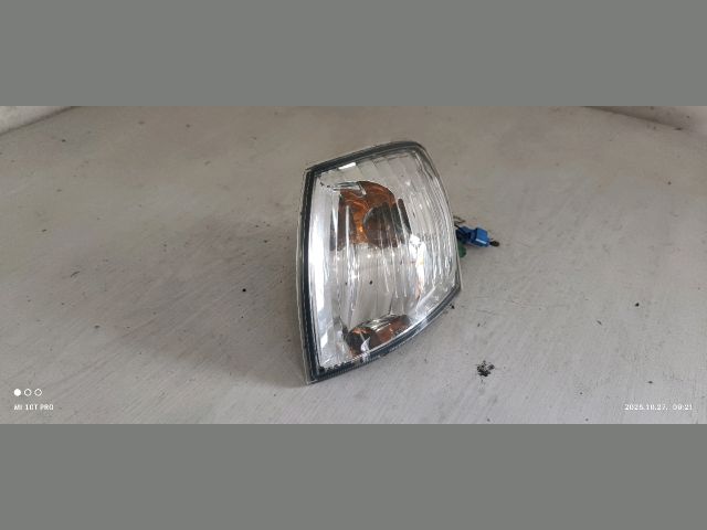 bontott MAZDA DEMIO Bal első Irányjelző