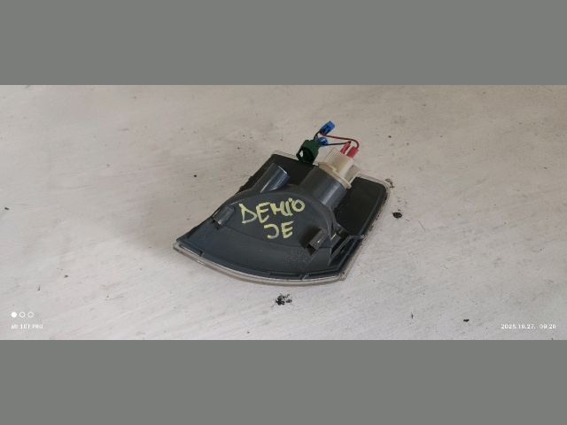 bontott MAZDA DEMIO Bal első Irányjelző