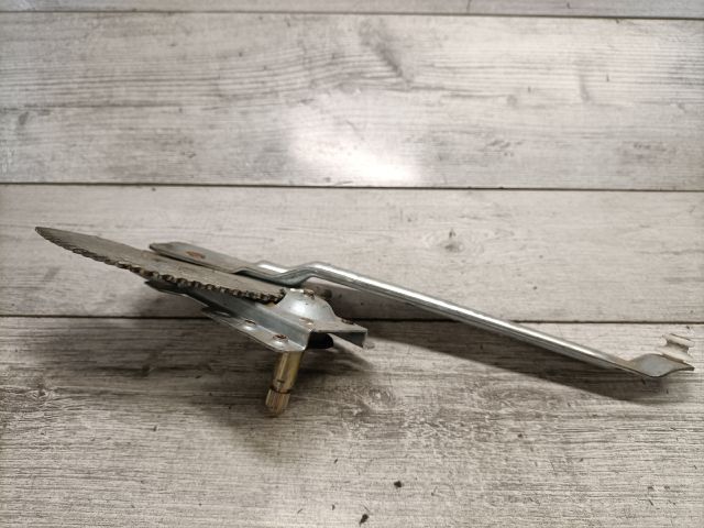 bontott MAZDA DEMIO Bal hátsó Ablakemelő Szerkezet (Mechanikus)