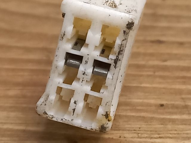 bontott MAZDA DEMIO Bal hátsó Ajtózár