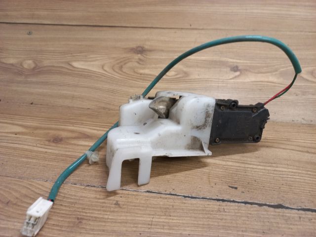 bontott MAZDA DEMIO Bal hátsó Ajtózár