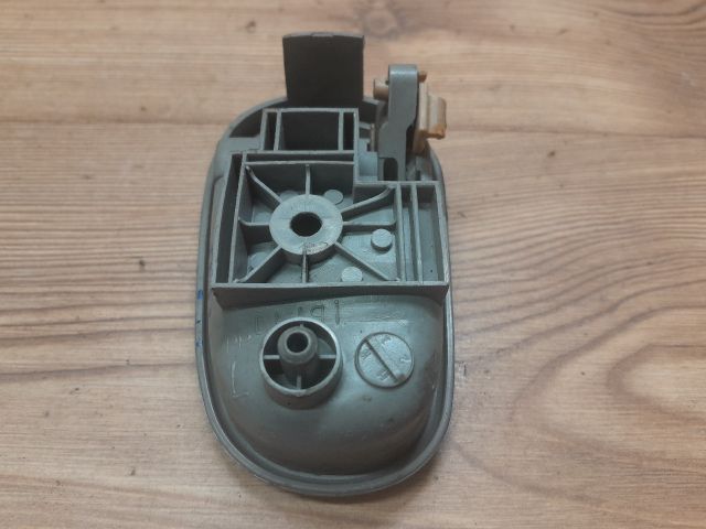 bontott MAZDA DEMIO Bal hátsó Belső Kilincs