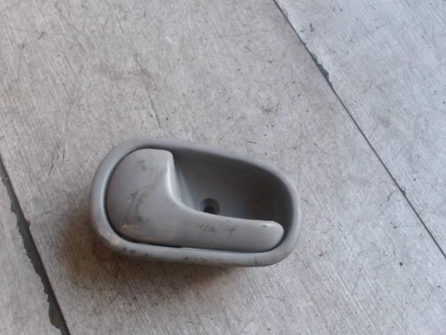 bontott MAZDA DEMIO Bal hátsó Belső Kilincs