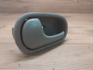 bontott MAZDA DEMIO Bal hátsó Belső Kilincs