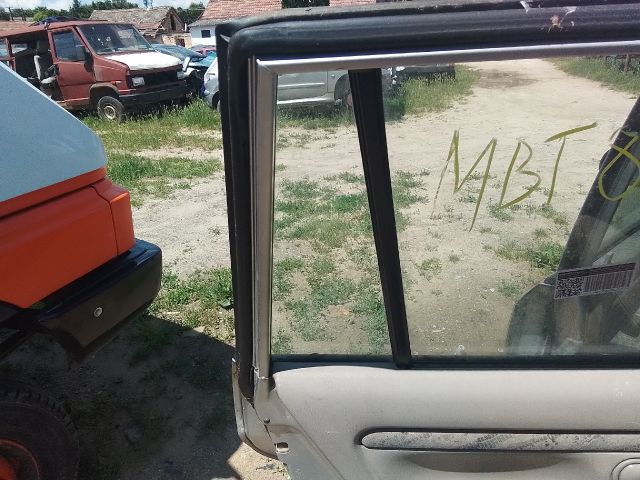 bontott MAZDA DEMIO Bal hátsó Fixüveg (Ajtóban)