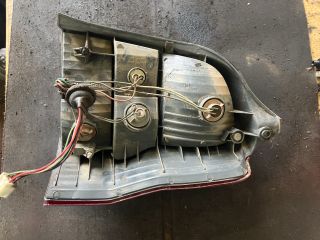 bontott MAZDA DEMIO Bal Hátsó Lámpa