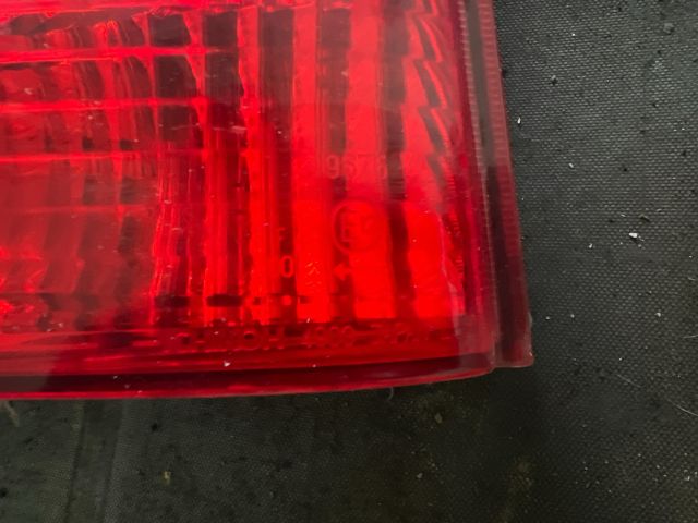 bontott MAZDA DEMIO Bal Hátsó Lámpa