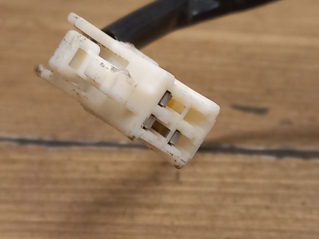 bontott MAZDA DEMIO Csomagtér Nyitó Kar / Gomb