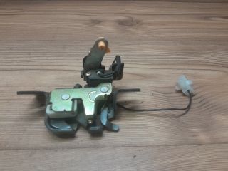 bontott MAZDA DEMIO Csomagtérajtó Zárszerkezet