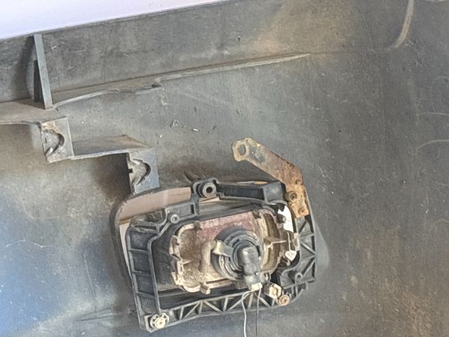 bontott MAZDA DEMIO Első Lökhárító (Részeivel)