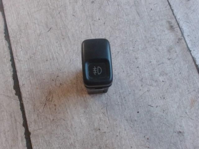 bontott MAZDA DEMIO Hátsó Ködzárófény Kapcsoló