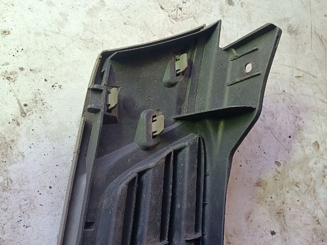 bontott MAZDA DEMIO Hűtőrács