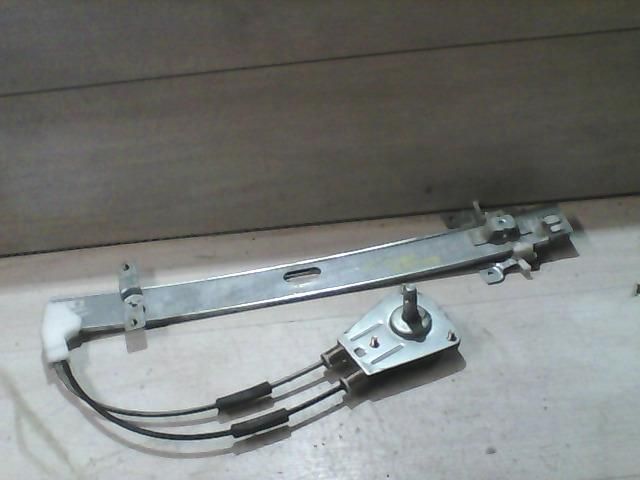 bontott MAZDA DEMIO Jobb első Ablakemelő Szerkezet (Mechanikus)