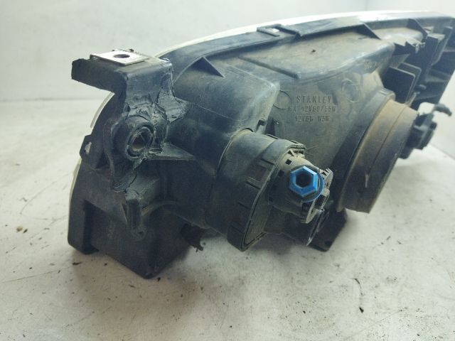 bontott MAZDA DEMIO Jobb Fényszóró