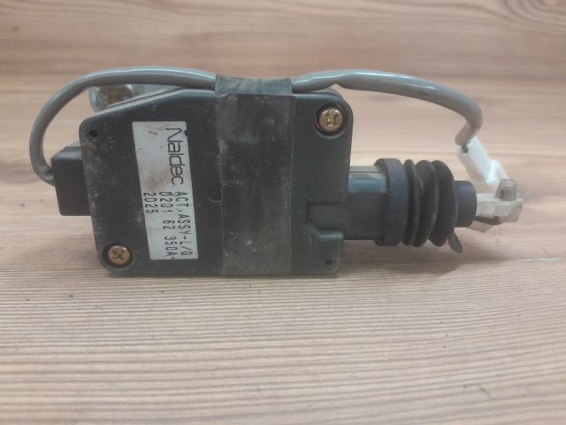 bontott MAZDA DEMIO Központizár Motor Csomagtérajtó