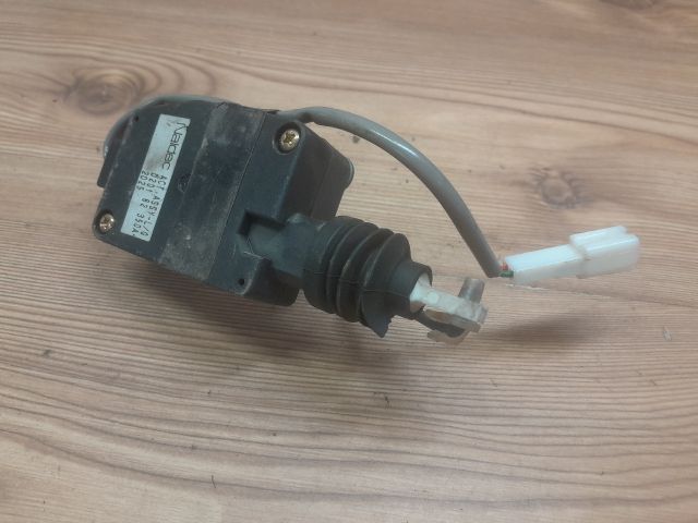 bontott MAZDA DEMIO Központizár Motor Csomagtérajtó