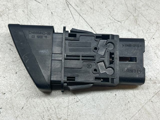 bontott MAZDA DEMIO Vészvillogó Kapcsoló