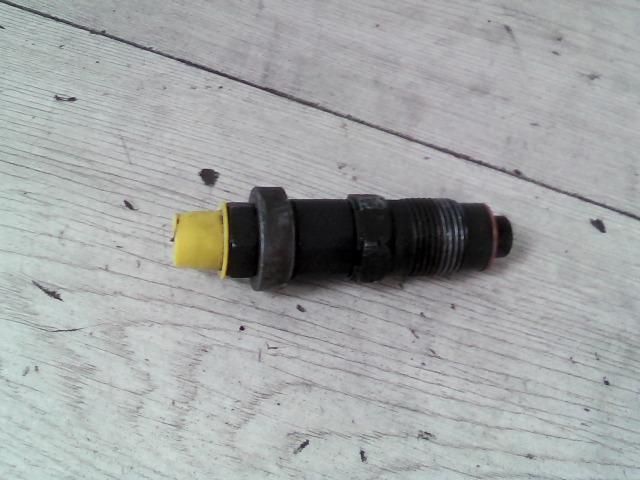 bontott MAZDA E-SERIE Porlasztó (1 db)