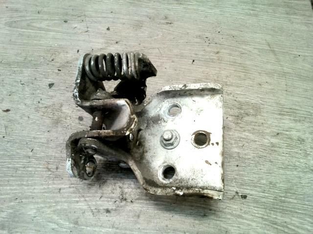 bontott MAZDA E-SERIE Jobb első Alsó Zsanér