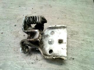 bontott MAZDA E-SERIE Jobb első Alsó Zsanér