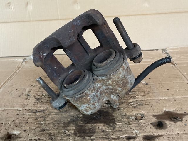 bontott MAZDA MPV Bal első Féknyereg Munkahengerrel