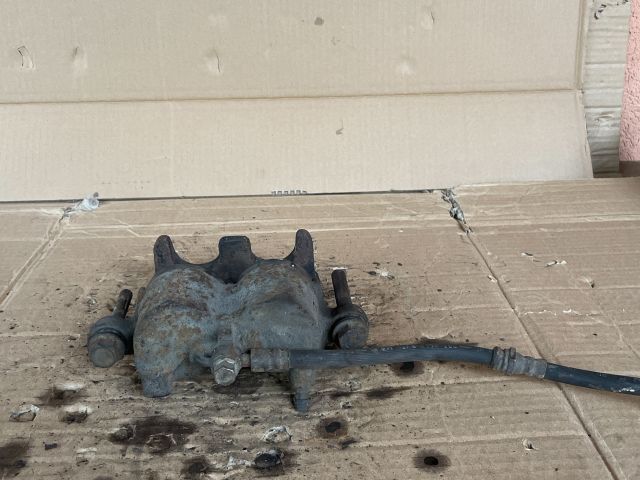 bontott MAZDA MPV Bal első Féknyereg Munkahengerrel