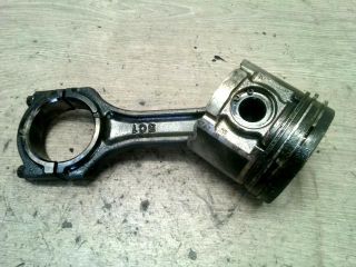 bontott MAZDA MPV Dugattyú és Hajtókar