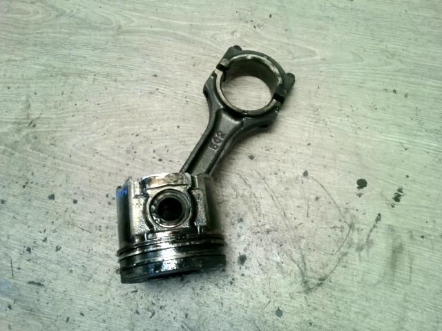 bontott MAZDA MPV Dugattyú és Hajtókar