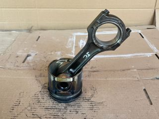 bontott MAZDA MPV Dugattyú és Hajtókar