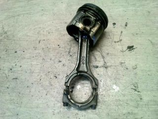 bontott MAZDA MPV Dugattyú és Hajtókar