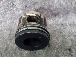 bontott MAZDA MPV Dugattyú