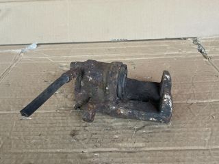 bontott MAZDA MPV Jobb hátsó Féknyereg Munkahengerrel