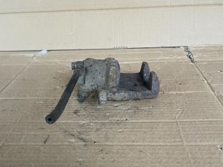 bontott MAZDA MPV Jobb hátsó Féknyereg Munkahengerrel