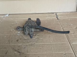 bontott MAZDA MPV Jobb hátsó Féknyereg Munkahengerrel