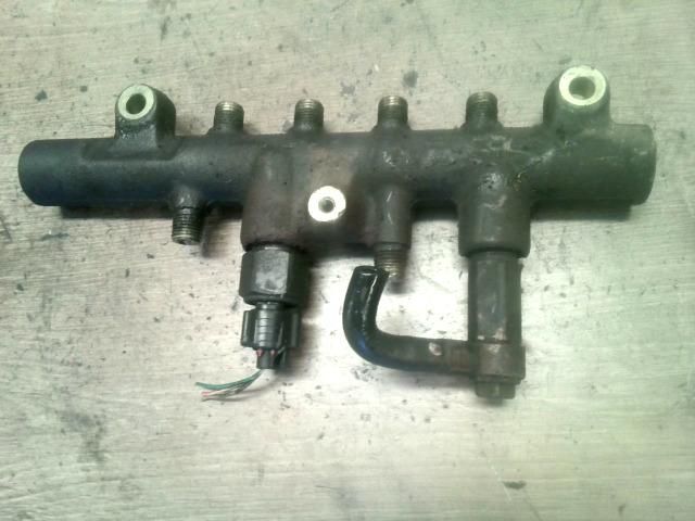 bontott MAZDA MPV Közösnyomócső