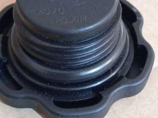 bontott MAZDA MPV Olajbeöntő Sapka