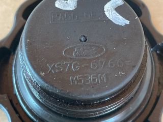 bontott MAZDA MPV Olajbeöntő Sapka