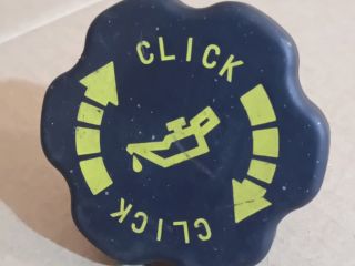 bontott MAZDA MPV Olajbeöntő Sapka