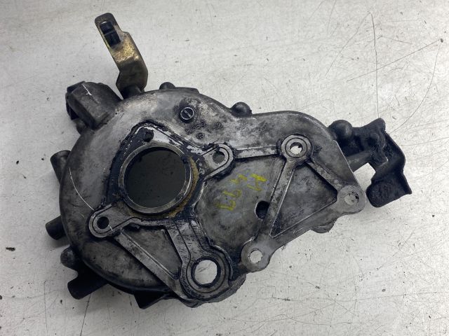 bontott MAZDA MPV Olajszivattyú