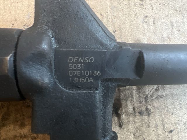 bontott MAZDA MPV Porlasztó (1 db)