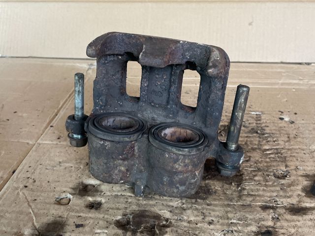 bontott MAZDA MPV Jobb első Féknyereg Munkahengerrel