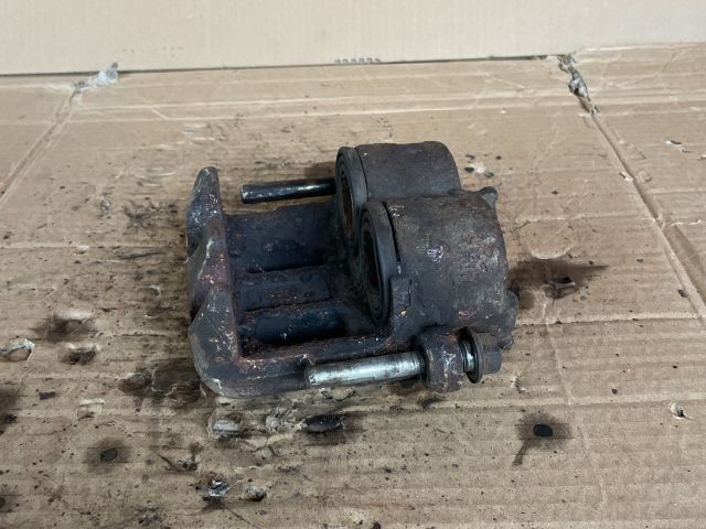 bontott MAZDA MPV Jobb első Féknyereg Munkahengerrel