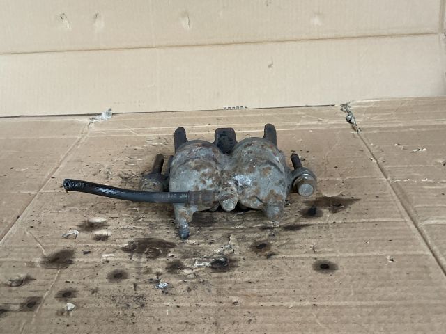 bontott MAZDA MPV Jobb első Féknyereg Munkahengerrel