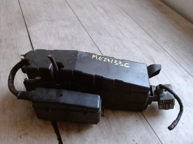 bontott MAZDA MPV Biztosítéktábla Motortér