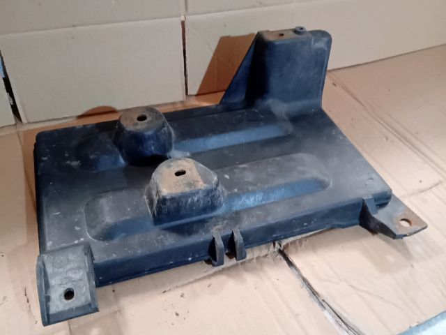 bontott MAZDA MPV Akkumulátor Tartó