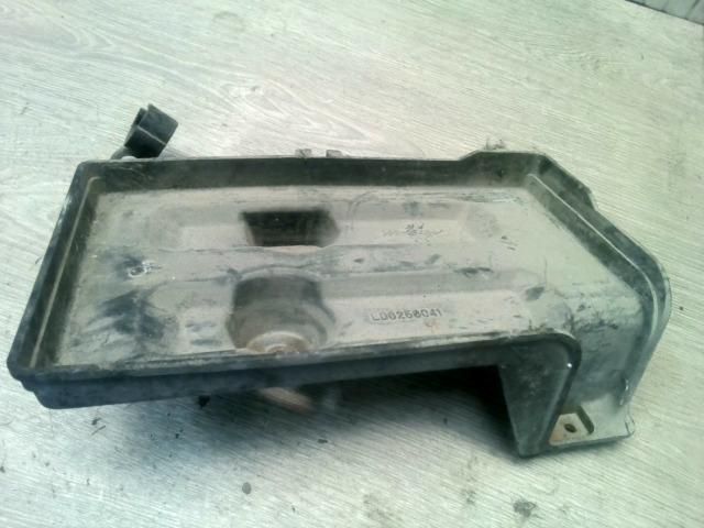 bontott MAZDA MPV Akkumulátor Tartó