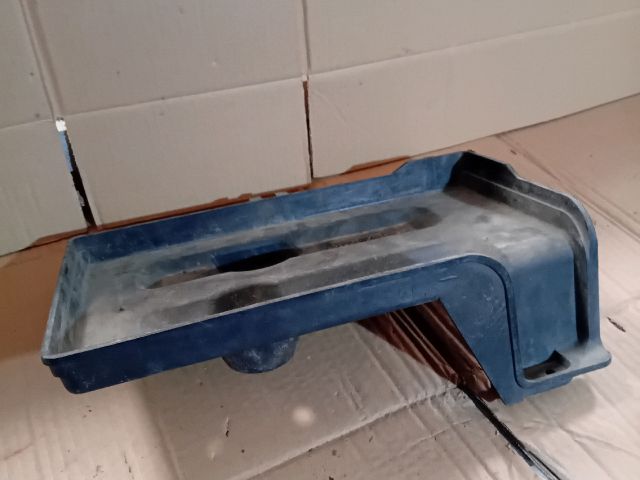 bontott MAZDA MPV Akkumulátor Tartó