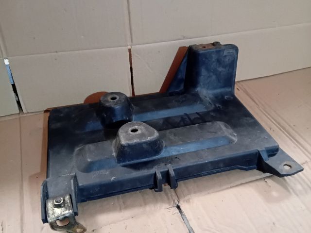 bontott MAZDA MPV Akkumulátor Tartó