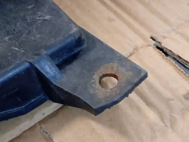 bontott MAZDA MPV Akkumulátor Tartó