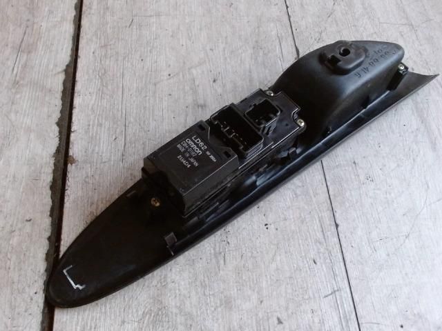 bontott MAZDA MPV Bal első Ablakemelő Kapcsoló